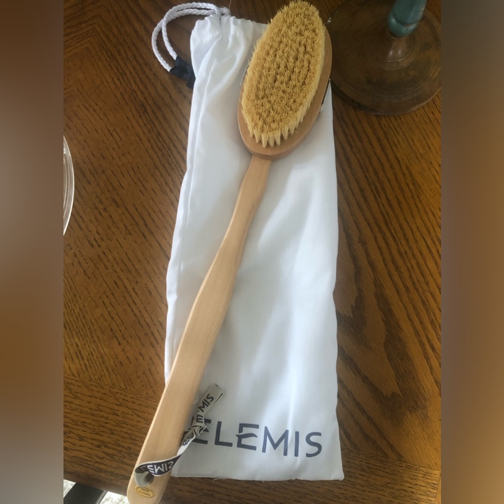 NWOT Elemis dry brush